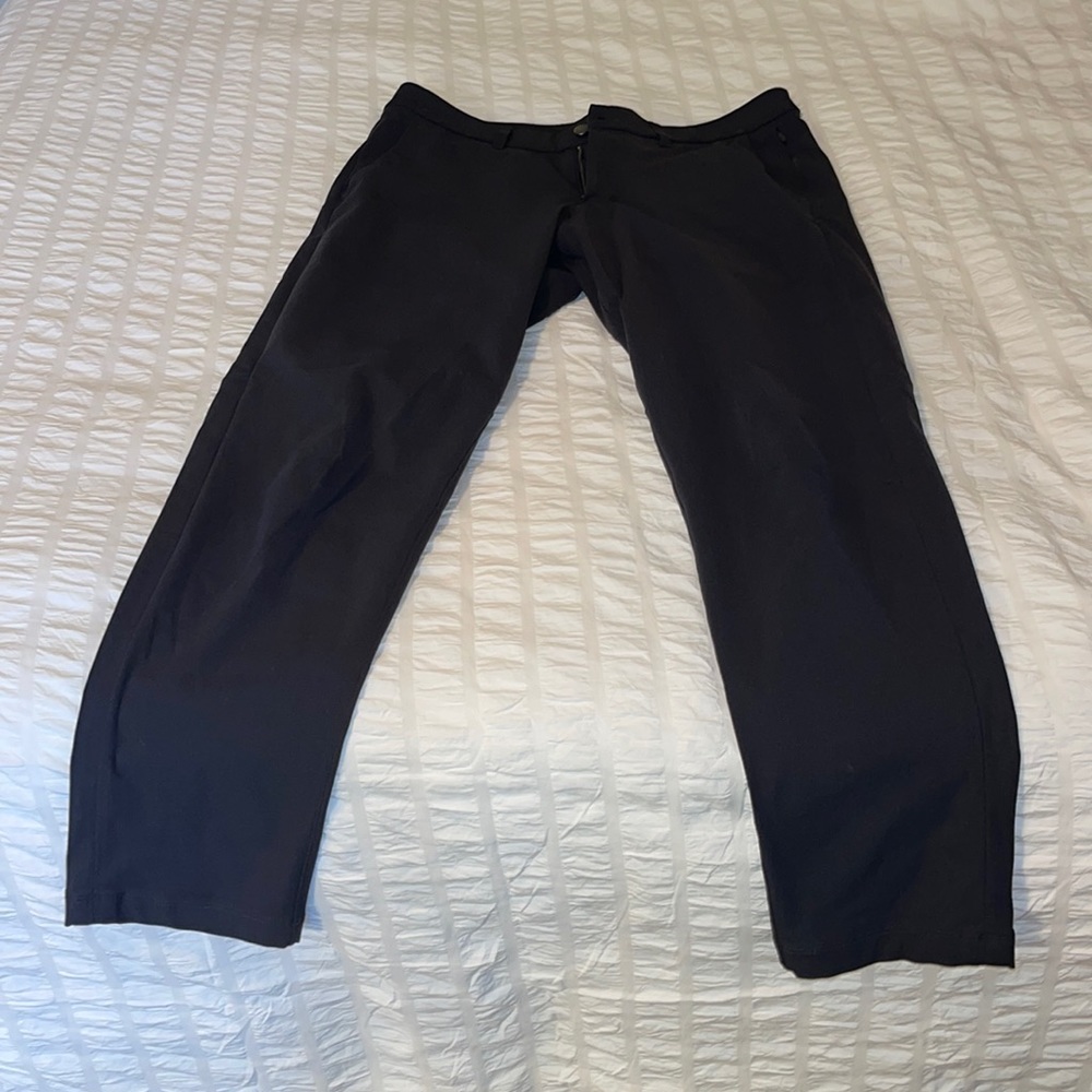 Charcoal Lululemon Men’s ABC Pants 34” Relaxed Fit